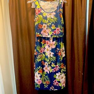 Floral nursing/maternity dress